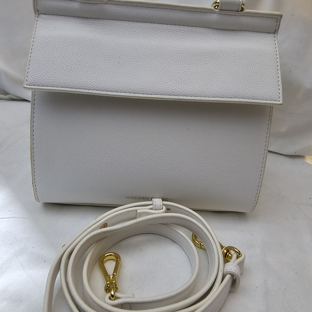 Modern Picnic Snacker Mini Luncher White with Gold Accents - Picture 9 of 12